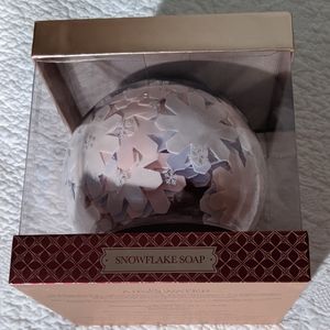 🎄Christmas Ornament Filled with Bath Flakes